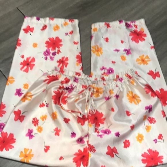 Moon dance Two Piece Floral Satin Pj Sleeveless Set      size xl - Picture 8 of 10